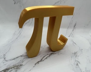 Pi Symbol - Gold PLA Griechisch π Schreibtischdeko, Mathekunst, Geschenkidee - Bild 1 von 5