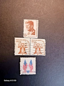 USA 4 Iconic stamps JFK LIBERTY BELL STARS & STRIPES - Picture 1 of 2