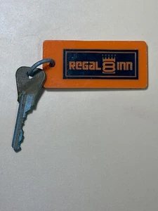Llavero de habitación de motel Regal 8 Inn y llave baton Rouge Louisiana #315 - Imagen 1 de 2