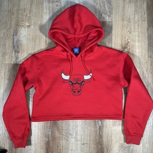 NEW Ultra Game Chicago Bulls Essential Womens Medium Cropped Pullover Hoodie NBA - Picture 1 of 5