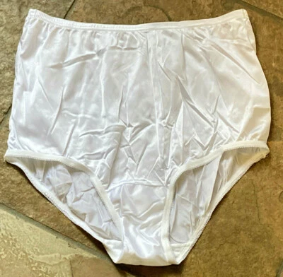 Calzoncillo de nailon Vanity Fair 6/M BLANCO nieve sedoso perfectamente tuyo Ravissant #15712 Foto 1 de 4