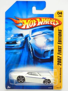 Hot Wheels 2007 primeras ediciones '69 Ford Mustang (blanco) 1/64 coche diecast Japón - Imagen 1 de 3