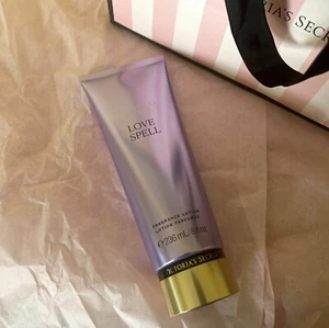 Victoria's Secret Love Spell Body Lotion 8 oz - Picture 1 of 3