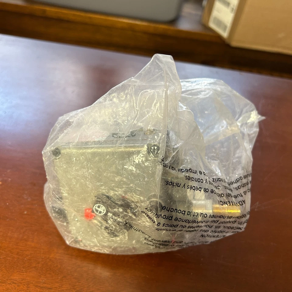 Suburban MFG 161111 RV Parte Componente Calentador de Agua Termostato Válvula de Control de Gas Foto 1 de 4