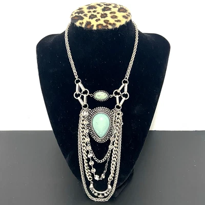 NUEVO Collar de cadena de plata multicapa turquesa sintética Southwestern 19” de largo Foto 1 de 4