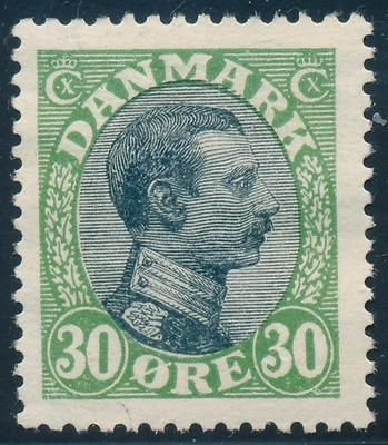 Sello antiguo de Dinamarca de 1918, Scott 111 sin usar, 30º verde y negro, valor $35,00 Foto 1 de 2