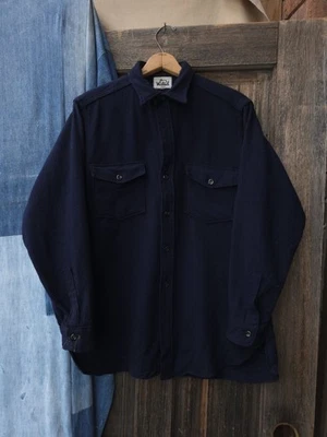 Vintage 1960s Woolrich Navy Blue Wool Button-Up Flannel Shirt USA Made L - Imagem 1 de 4