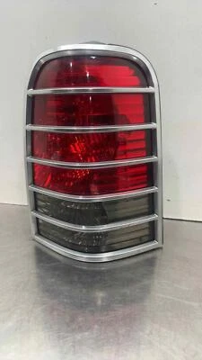 Luz trasera Mercury Mariner 2005 pasajero cuarto derecho derecha fabricante de equipos originales 5E6Z13404AA Foto 1 de 4