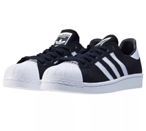 adidas Originals Superstar Junior Boys Girls Trainers Black & White BB2965 - Picture 1 of 9