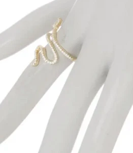 Anel de cobra enrolado com detalhes em cristal Swarovski folheado a ouro 14K - Picture 1 of 5