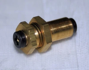 1/8" OD Push to Connect Air Fitting Brass Bulkhead Union LEGRIS 3186-53-00 - Picture 1 of 4