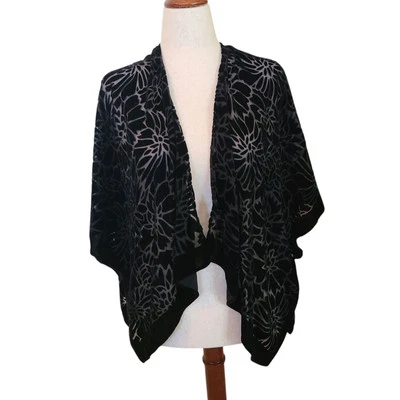  Capa envolvente chal floral transparente de terciopelo negro Burnout talla única gótica Marc NY nueva Foto 1 de 4