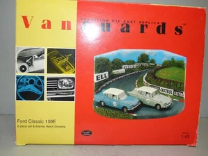 Lledo Vanguards RD1002 Ford Classic 109E Brands Hatch Diorama set 1:43 scale - Picture 1 of 3