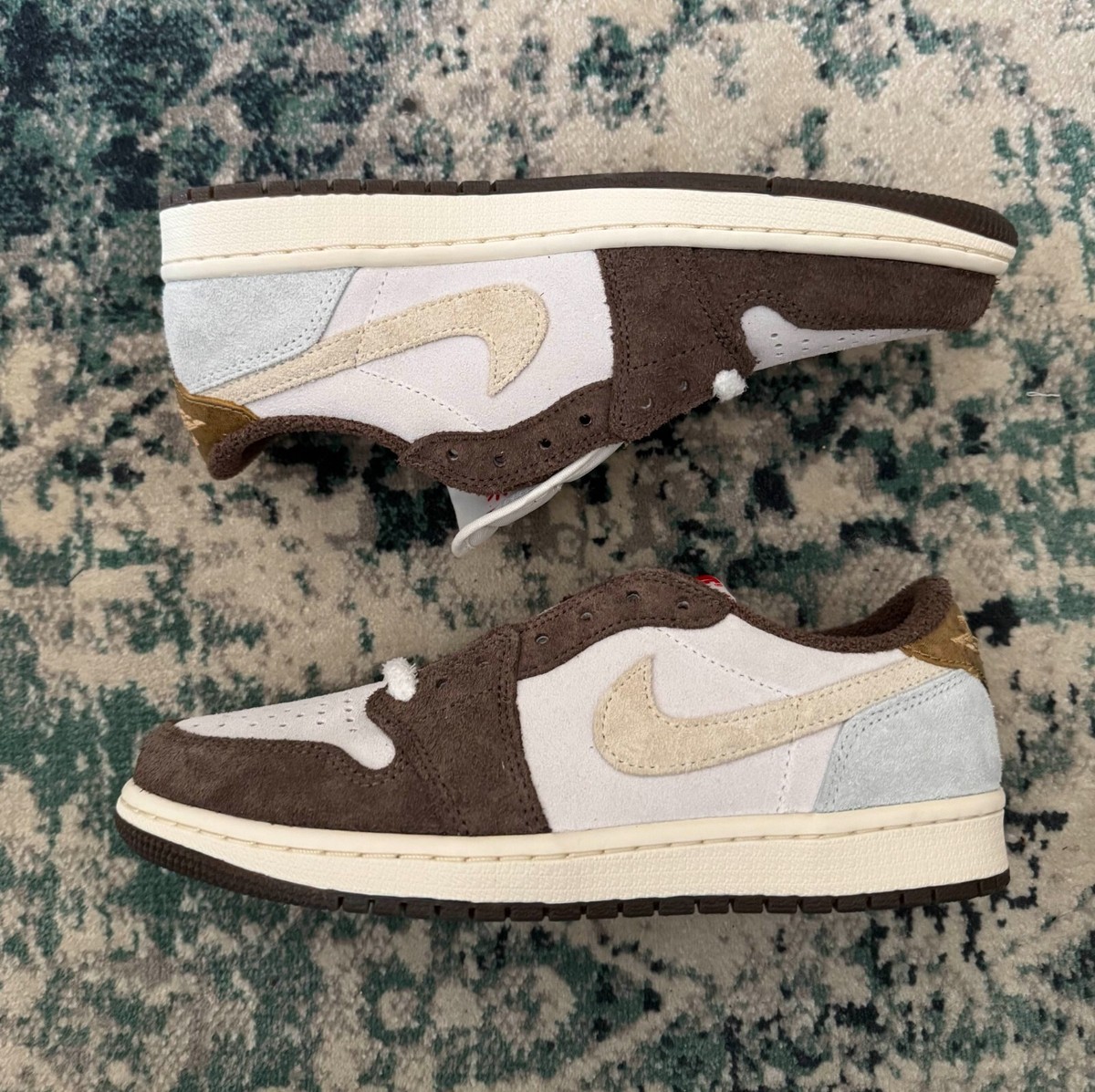 Jordan 1 Retro OG Low Year of the Rabbit for Sale Jordan 1 Retro OG Low Year of the Rabbit for Sale