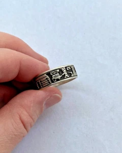 Vintage Sterling Silver Signed BT Ring Scenes People Storyteller Size 14 - Picture 1 of 8