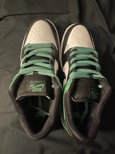 Size 9 - Men’s Nike Dunk Pro SB Low Classic Green - Picture 1 of 8