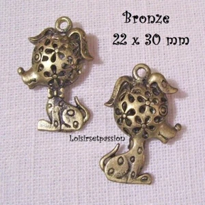 410 - LOT de 2 CHARM / BRELOQUE / PENDENTIF 3 D - CHIEN CISELÉ Bronze 22 x 30 mm - Picture 1 of 1