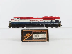 HO Scale MTH 80-2031-1 FEC Florida East Coast SD70M-2 Diesel #107 w/ DCC & Sound - Picture 1 of 10