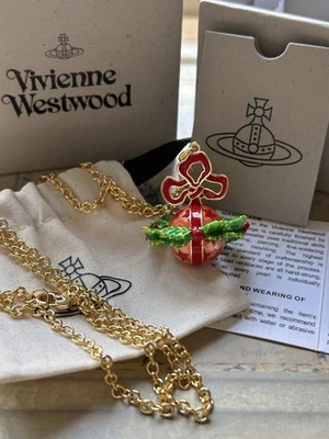Vivienne Westwood Limited Edition Christmas Orb necklace - Image 1 of 4