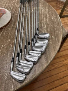 Wilson Staff Tour Blade Irons – Classic Muscle Back Set (2-PW) – Right-Handed - Picture 1 of 4