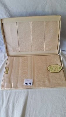 Cromlech Fabrics Irish Sylcon Damask Table Cloth 54" Squ + 4 Napkins  - Image 1 of 4