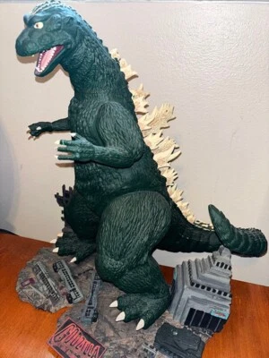 IMPRESIONANTES Luces Polares Godzilla Modelo Pro Construido Pintado 16" Alto Foto 1 de 4
