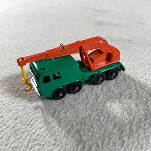 Vintage Lesney Matchbox 8 Wheel Crane Truck Green Number 30  Construction 1960s - Picture 1 of 11