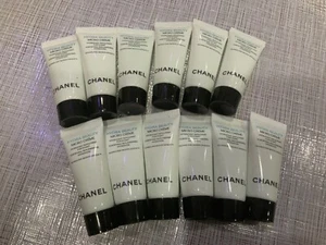 12 x Chanel Hydra Beauty MICRO CREME formato mini 5 ml/0,17 oz ciascuno = 60 ml/2 oz - Foto 1 di 2