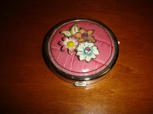 Brighton Enamel Floral Compact Mirror Leather & Silver - Bild 1 von 6