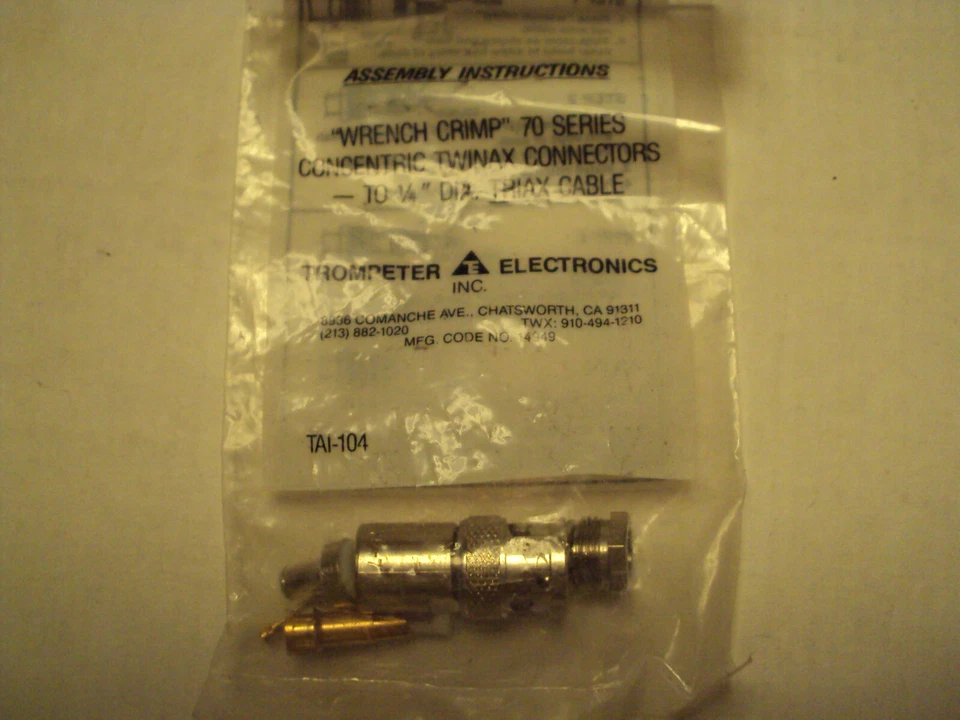 Triax Cable End Connector, BNC size; Trompeter PL-76-7, TE114949; New - Image 1 of 1