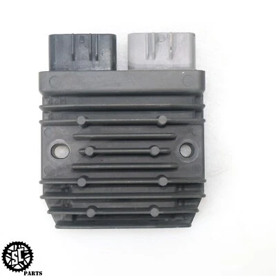 2021 TRIUMPH STREET TRIPLE 765 RS ВЫПРЯМИТЕЛЬ РЕГУЛЯТОРА НАПРЯЖЕНИЯ - Изображение 1 из 3