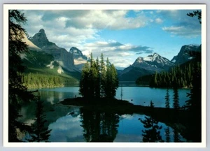 Spirit Island, Maligne Lake Jasper National Park Alberta Canada, Postcard #2 NOS - Picture 1 of 2