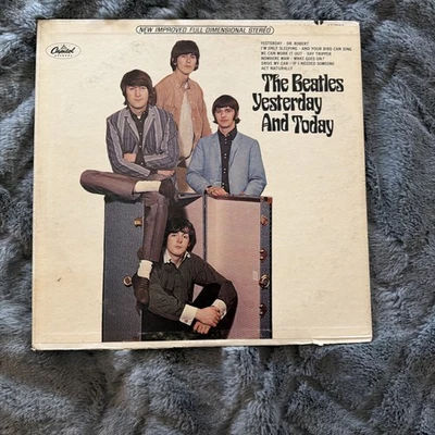 Beatles * Yesterday and Today * ST 2553 * 1st press * 1966 * STEREO * Scranton - Image 1 of 4