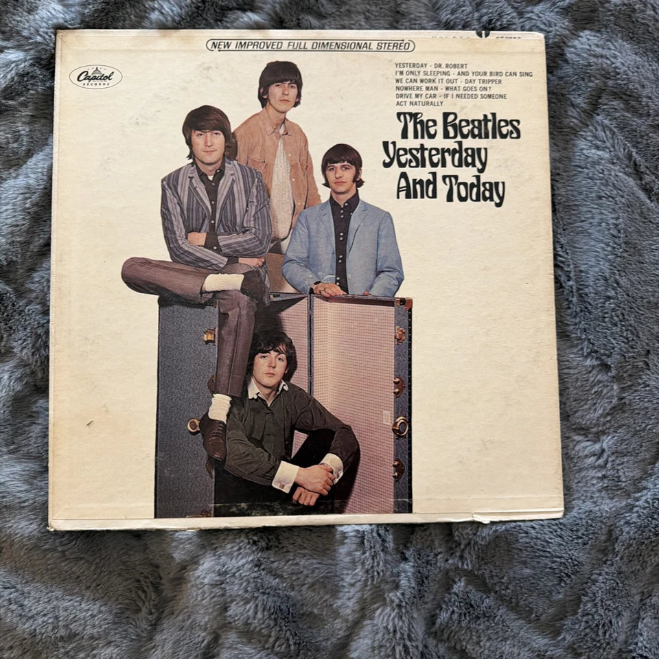 Beatles * Yesterday and Today * ST 2553 * 1st press * 1966 * STEREO * Scranton - Image 1 of 4