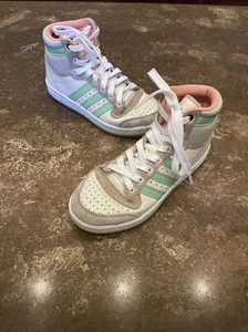 ADIDAS TOP TEN SCHUHE MANDALORIAN Kinder Herren Gr. 4 Gr 5 Frauen Baby Yoda Star Wars. - Bild 1 von 12