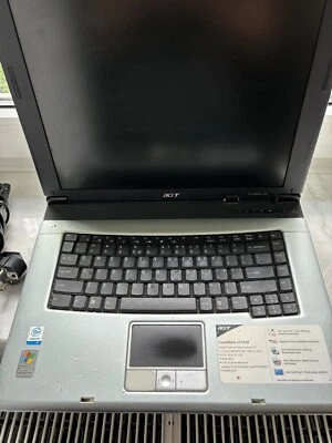 Acer TravelMate 2313LM Laptop Defekt + Windows XP Home Lizenz - Bild 1 von 4