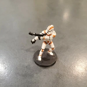 Revenge of the Sith ~ CLONE TROOPER #8 Star Wars miniature No Card - Bild 1 von 3