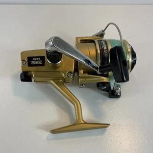 Vintage ZEBCO 6020 Gold Fishing Spinning Reel, Made in Japan 4:7:1 Ratio - Picture 1 of 16