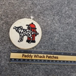 Vintage Dalmatiner Hund pinkelt auf Feuer Hydranten Patch AB3 - Bild 1 von 2