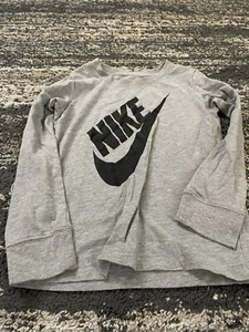 Gray Nike long sleeve t-shirt boys Size 8 - Picture 1 of 1