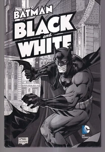 BATMAN BLACK AND WHITE Volume 1 (2015 DC  Hardcover W/Blu-ray and DVD){H10} - Picture 1 of 5