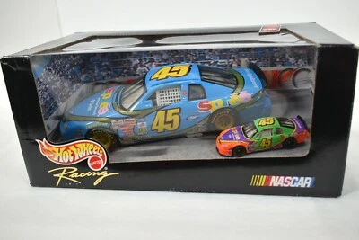 Hot Wheels NASCAR 1998 No. Juego de 45 vehículos diecast "Spree"  Foto 1 de 4