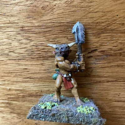 Warhammer Chaos Beastmen Minotaur, Metal, Painted  - Image 1 of 2
