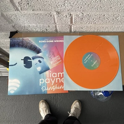 LIAM PAYNE - SUNSHINE - 12 INCH ORANGE VINYL RECORD - 1D Signed Art Card - Image 1 of 4