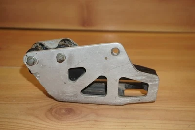 Yamaha YZ450F 2003 2004 brazo trasero basculante guía de cadena YZ250F 5UN-22199-00-00 Foto 1 de 4