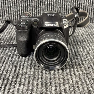 Fujifilm FinePix S Series S5200 5.1MP Digital Camera 10X Lens - TESTED #1 - Picture 1 of 7