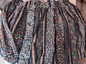 Lovely Printed Skirt UK 8 - Picture 1 of 2
