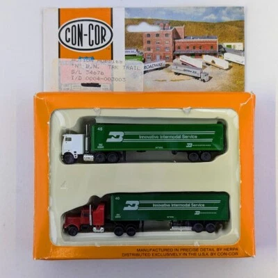 Con-Cor 0004-003003 N Scale Tractor + Trailer Burlington Northern 2 Pack - Image 1 of 3