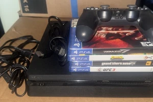 Sony PlayStation 4 PS4 Slim 1 TB CUH-2115B Black FULL Bundle w/Controller&Games - Picture 1 of 7
