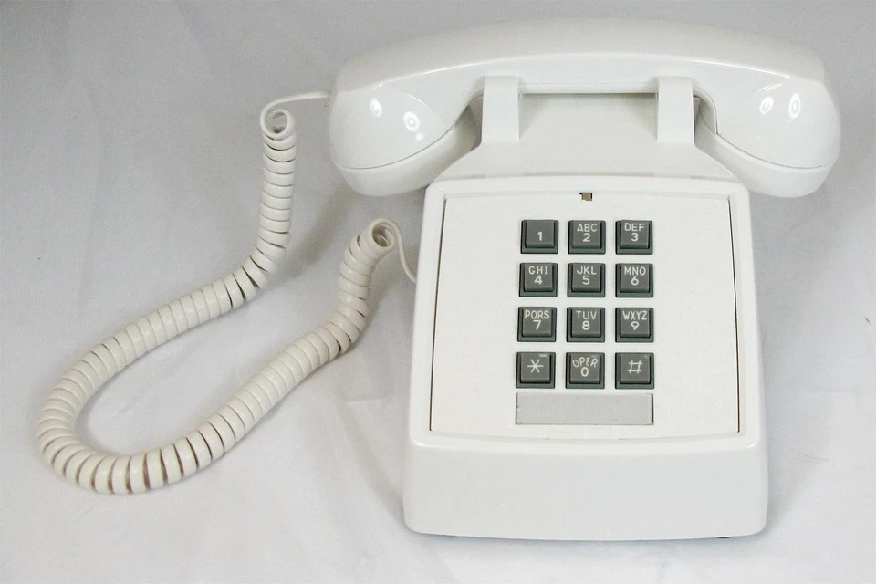 Стол Cortelco 250015-VBA-20M с объемом БЕЛЫЙ 2500 В-ВТ UPC 048044251101 - Cor... - Изображение 1 из 1